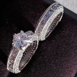 - Size 7wedding ring